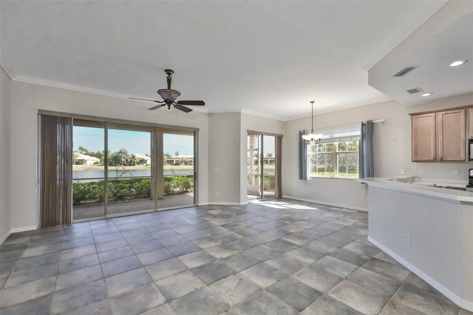 1324 Emerald Dunes Drive Sun City Center FL 33573