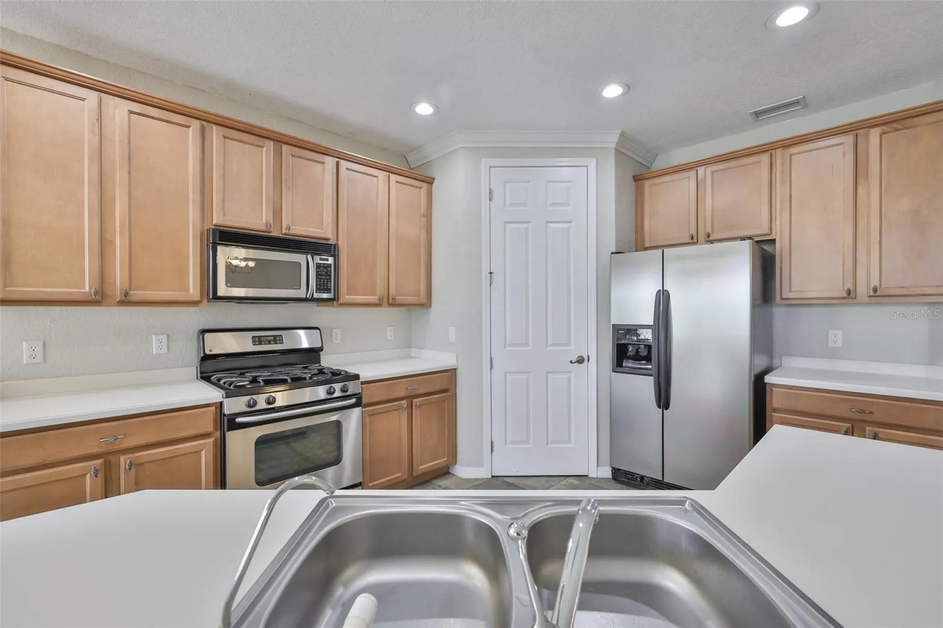 1324 Emerald Dunes Drive Sun City Center FL 33573