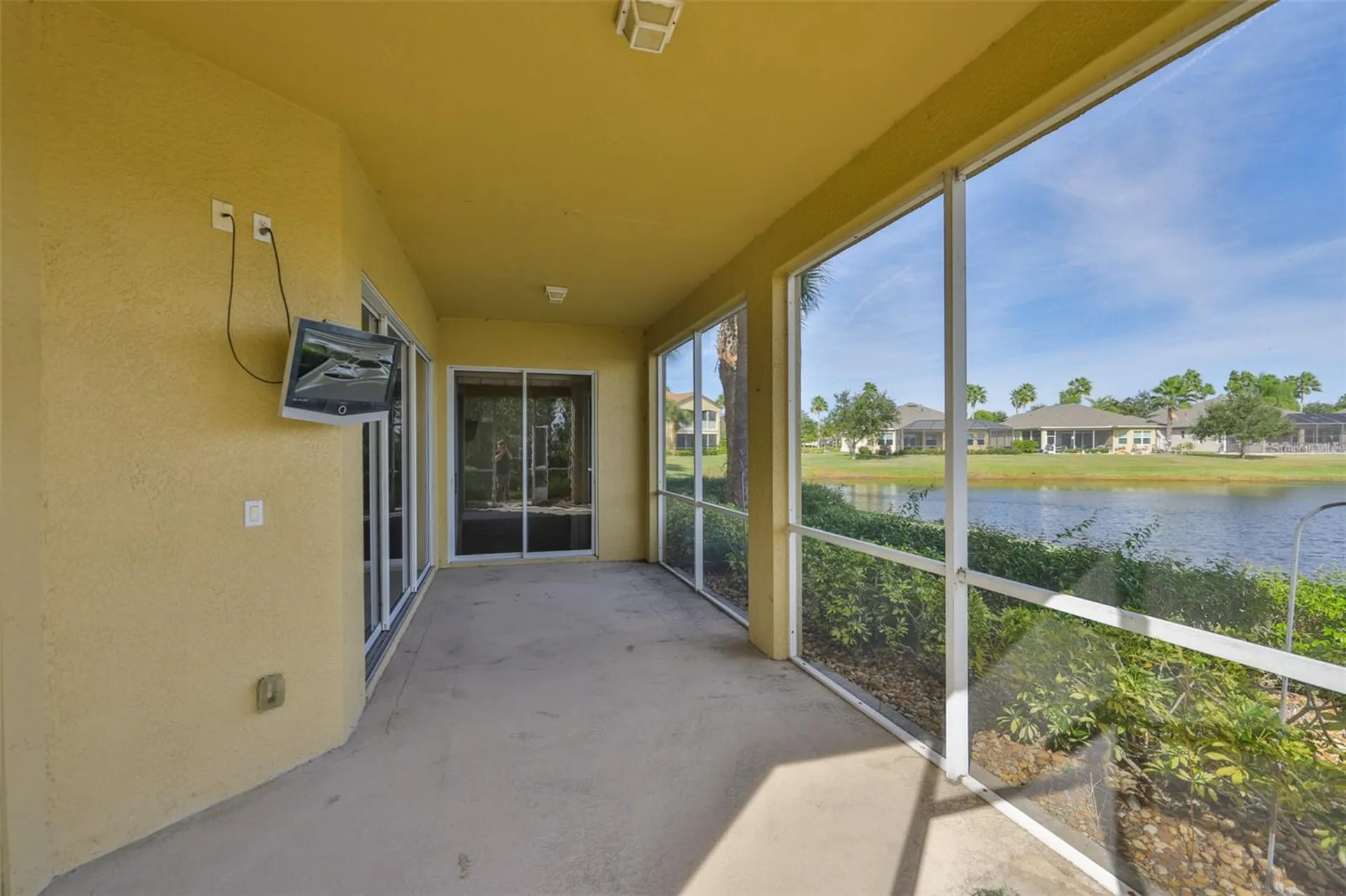 1324 Emerald Dunes Drive Sun City Center FL 33573