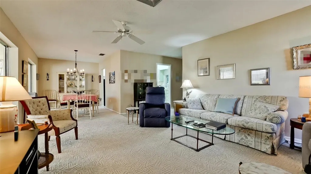 6809 9th Avenue W Bradenton FL 34209