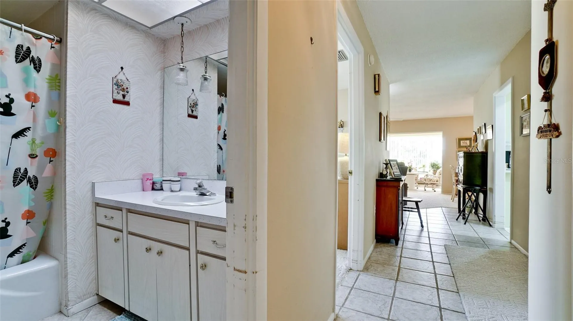 6809 9th Avenue W Bradenton FL 34209