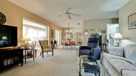 6809 9th Avenue W Bradenton FL 34209
