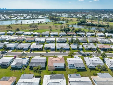 3843 97th Terrace N Pinellas Park FL 33782