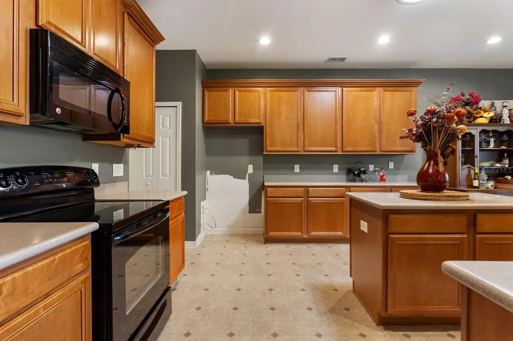 279 Brookshire Drive Lake Wales FL 33898