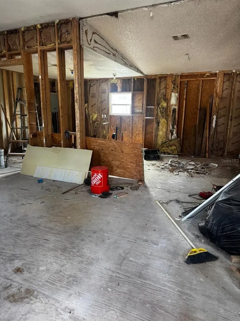 2626 Shiner Drive Lake Wales FL 33898