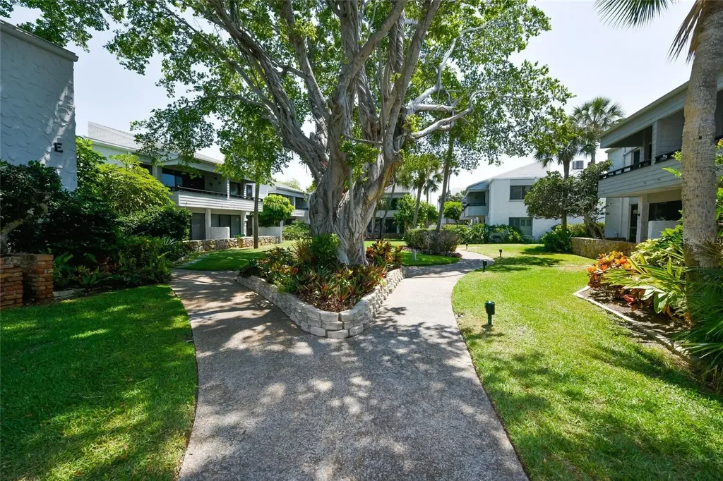1555 Tarpon Center Drive Venice FL 34285