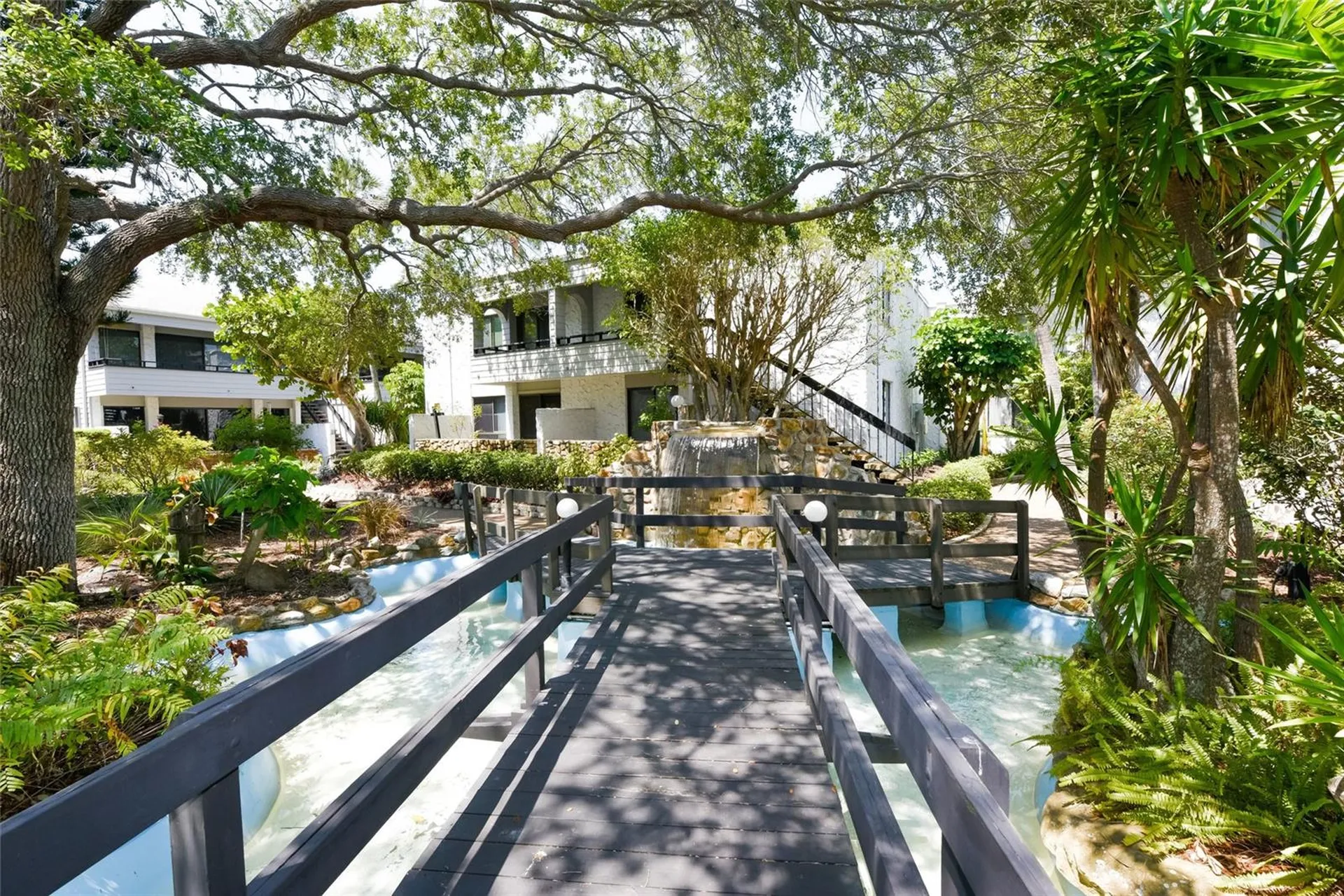 1555 Tarpon Center Drive Venice FL 34285