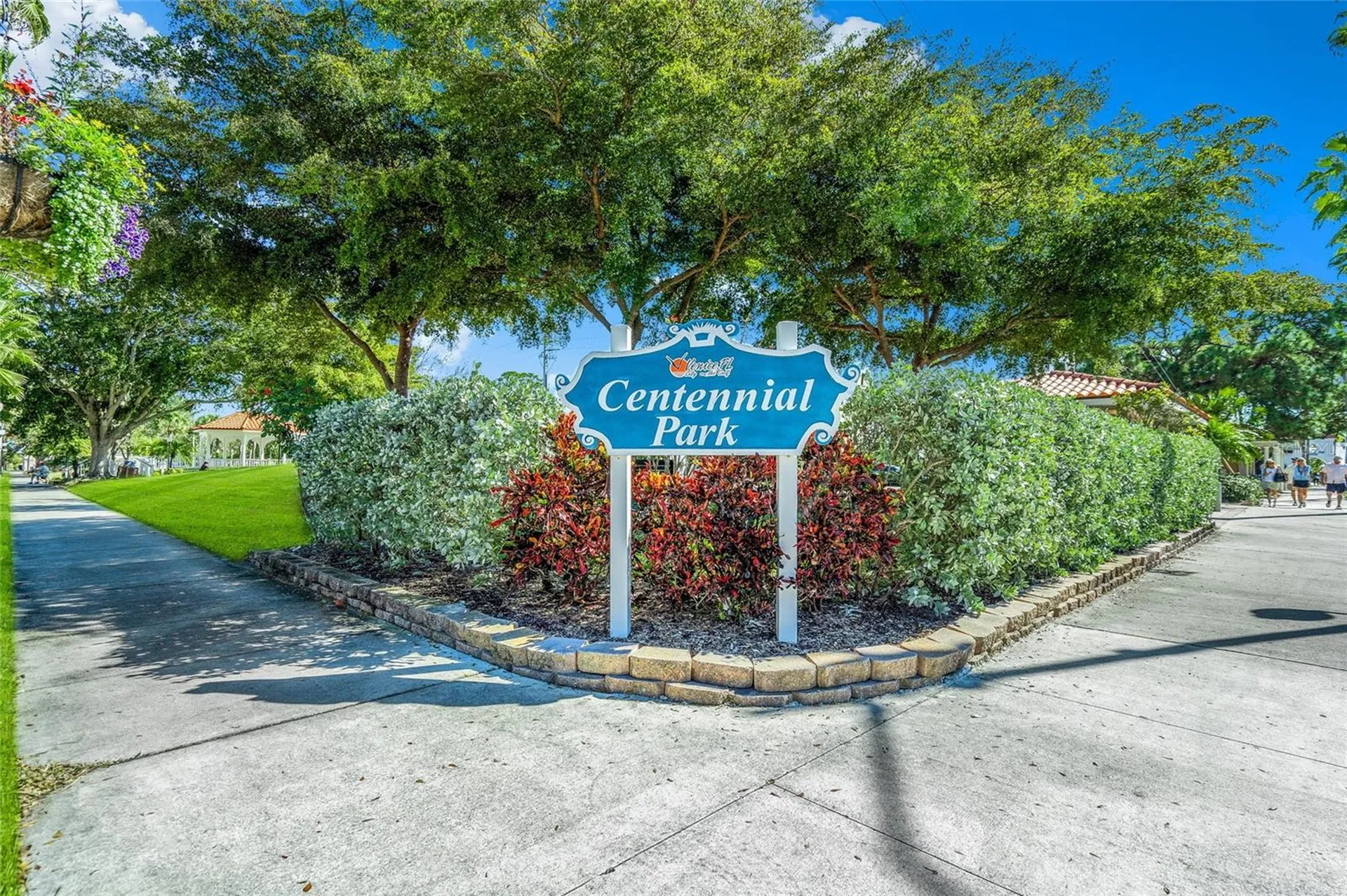 1555 Tarpon Center Drive Venice FL 34285