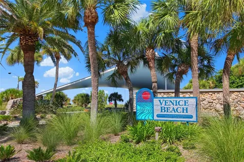 1555 Tarpon Center Drive Venice FL 34285