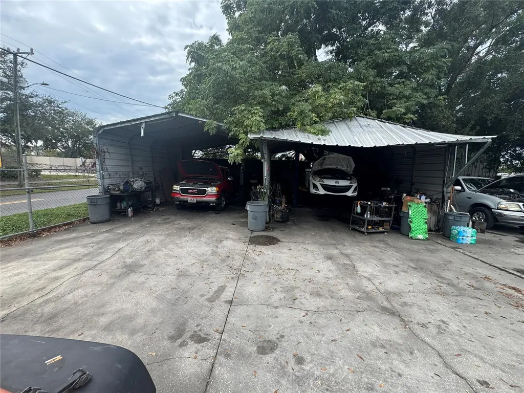 6040 15th Street E Bradenton FL 34203