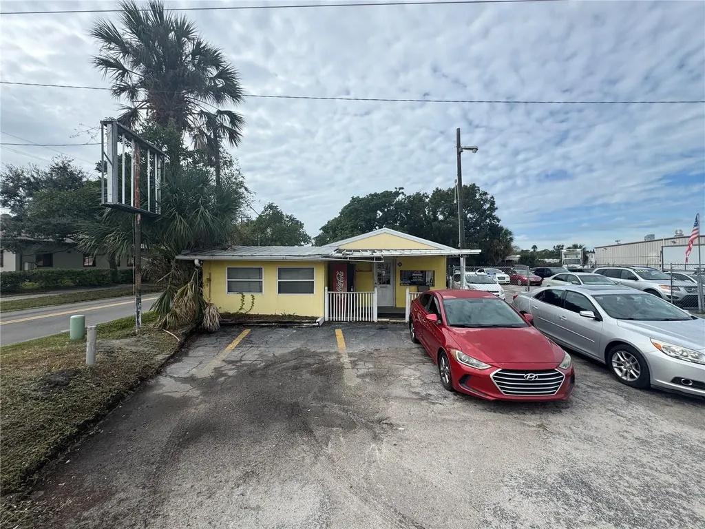 6040 15th Street E Bradenton FL 34203