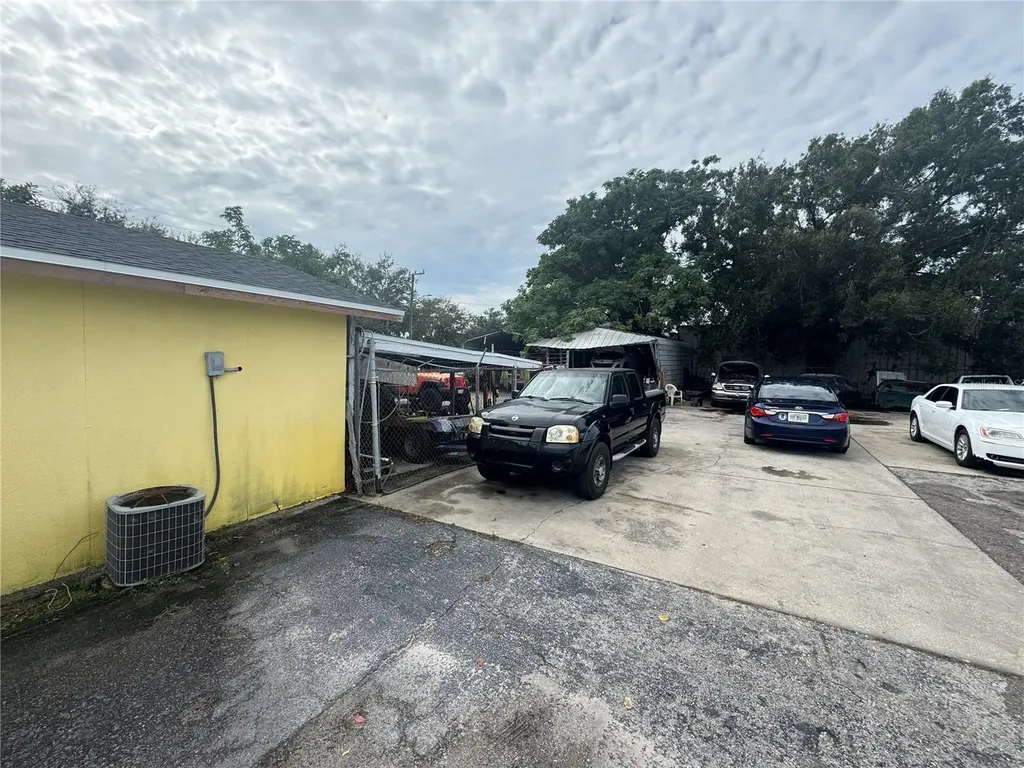 6040 15th Street E Bradenton FL 34203