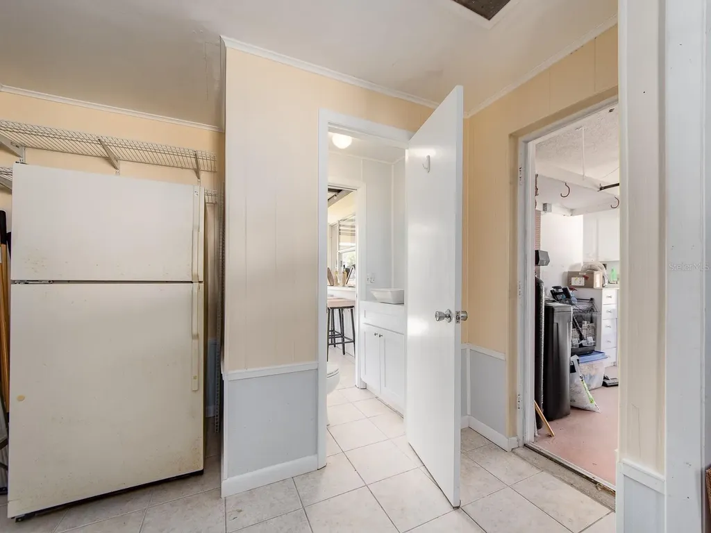 8657 143rd Street Seminole FL 33776