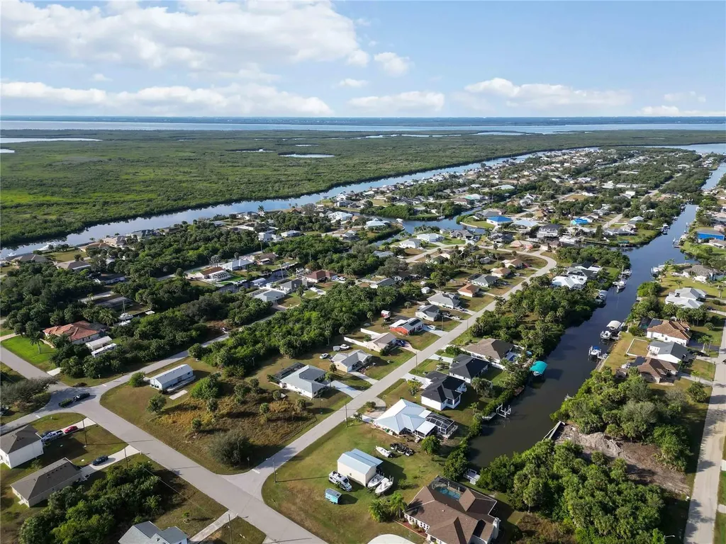 18707 Ashcroft Circle Port Charlotte FL 33948