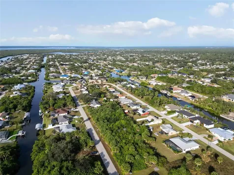18707 Ashcroft Circle Port Charlotte FL 33948