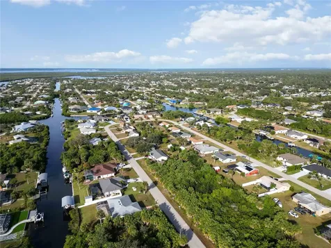 18707 Ashcroft Circle Port Charlotte FL 33948