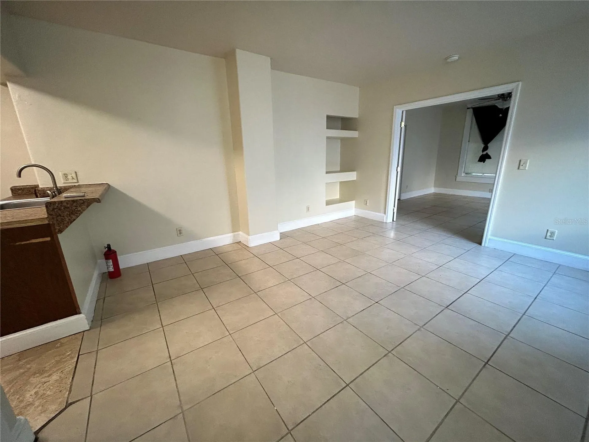 727 Dartmoor Street N St Petersburg FL 33701