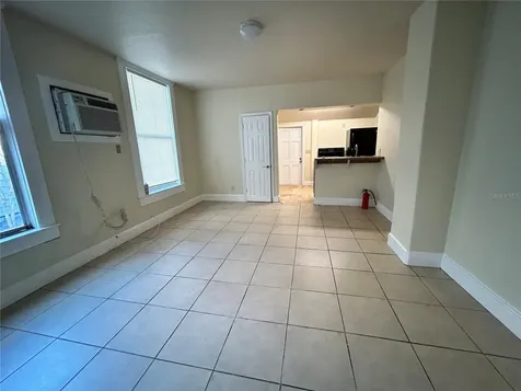 727 Dartmoor Street N St Petersburg FL 33701