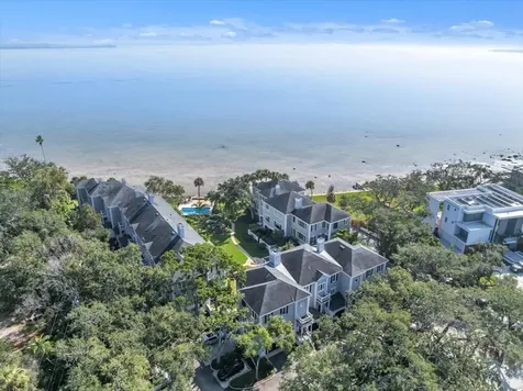 6212 Bayshore Boulevard Tampa FL 33611