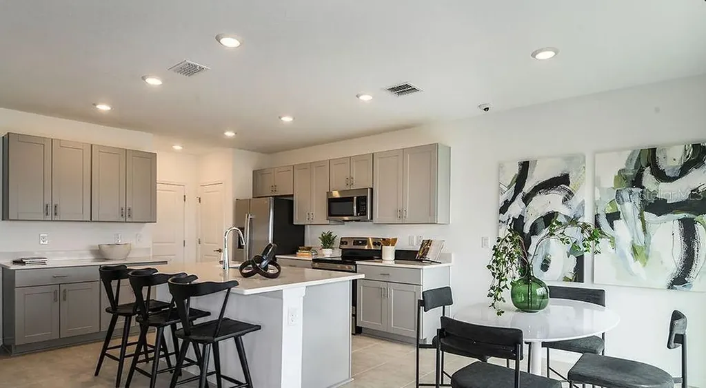 725 Hazelwood Court Haines City FL 33844