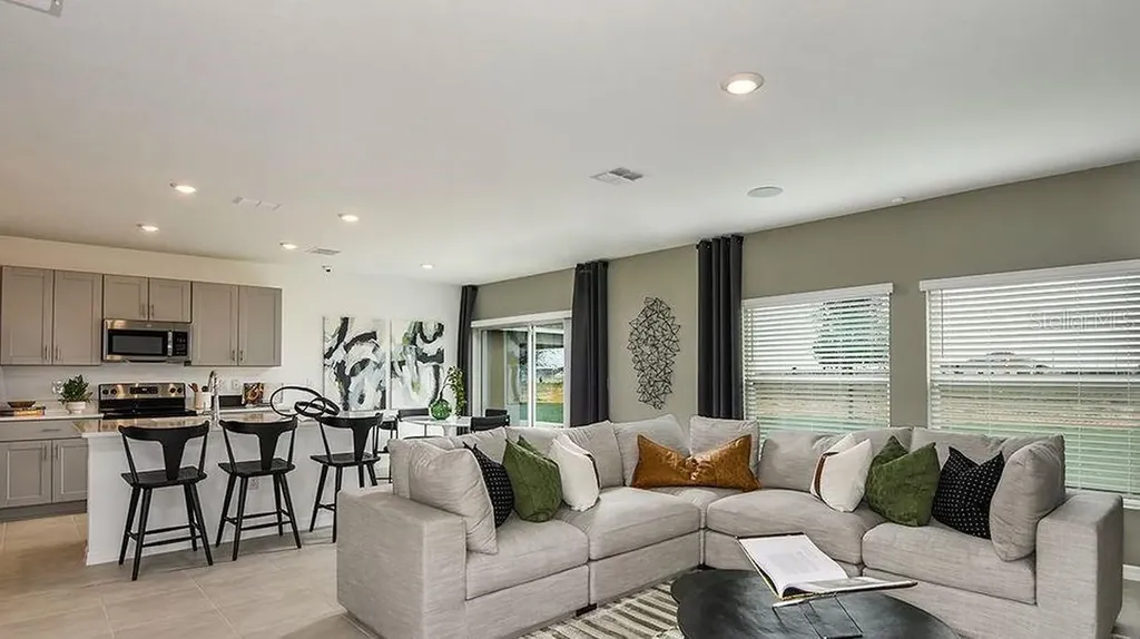 725 Hazelwood Court Haines City FL 33844