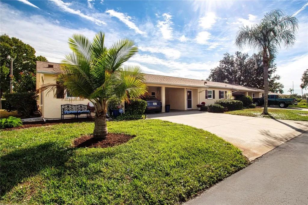 390 W 301 Boulevard W Bradenton FL 34205