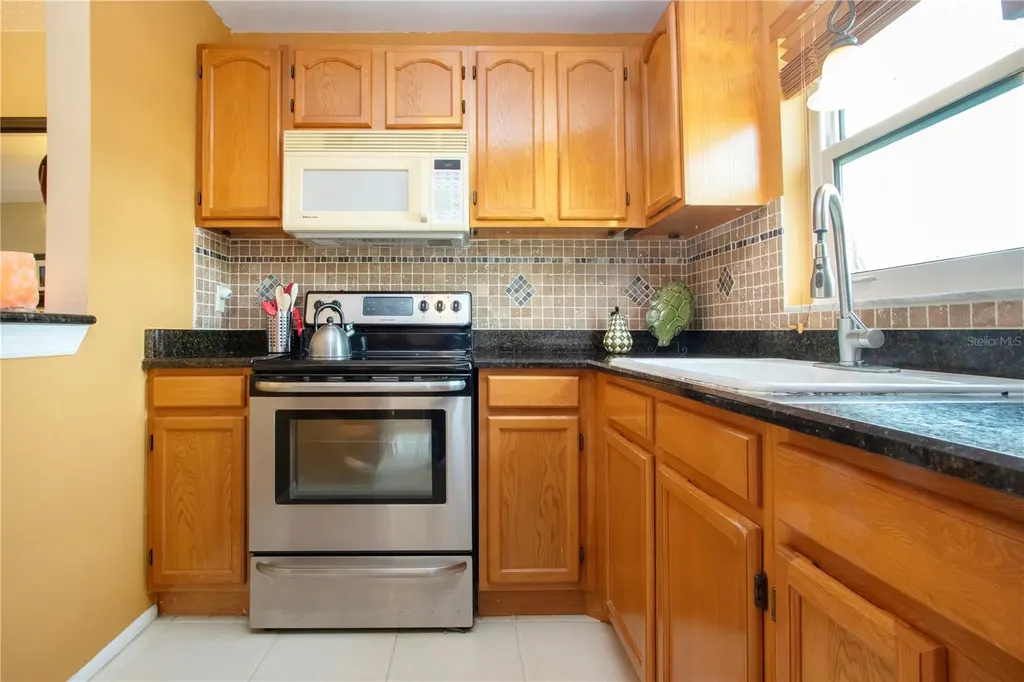 390 W 301 Boulevard W Bradenton FL 34205