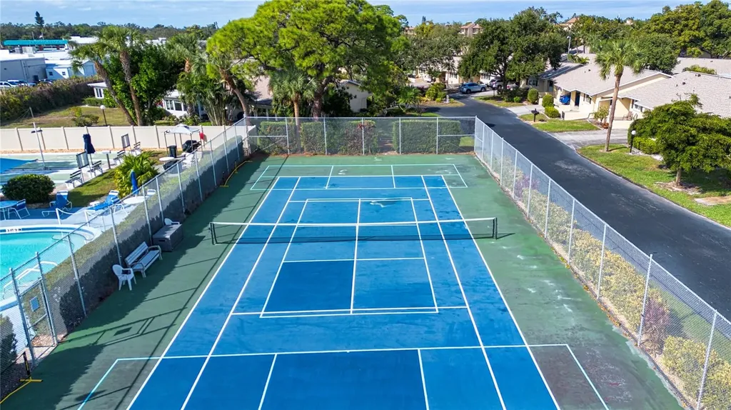 390 W 301 Boulevard W Bradenton FL 34205