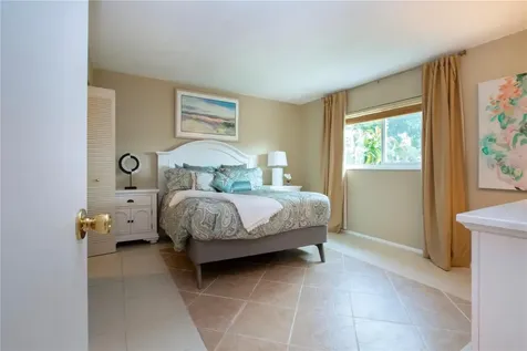 390 W 301 Boulevard W Bradenton FL 34205