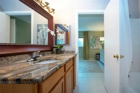 390 W 301 Boulevard W Bradenton FL 34205