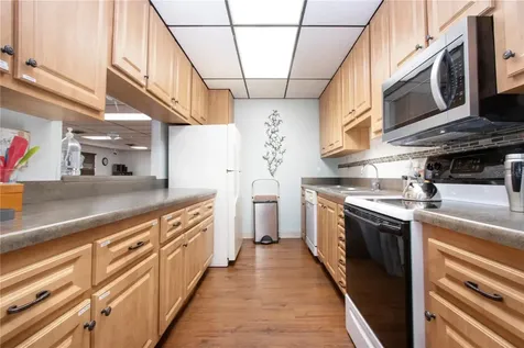 390 W 301 Boulevard W Bradenton FL 34205