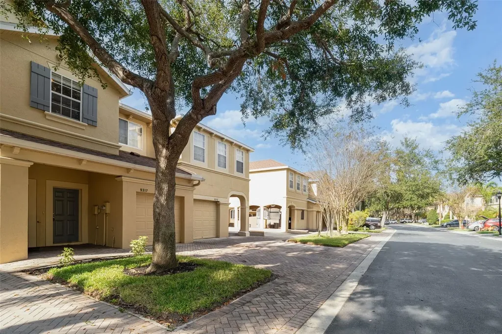 9317 Stone River Place Riverview FL 33578
