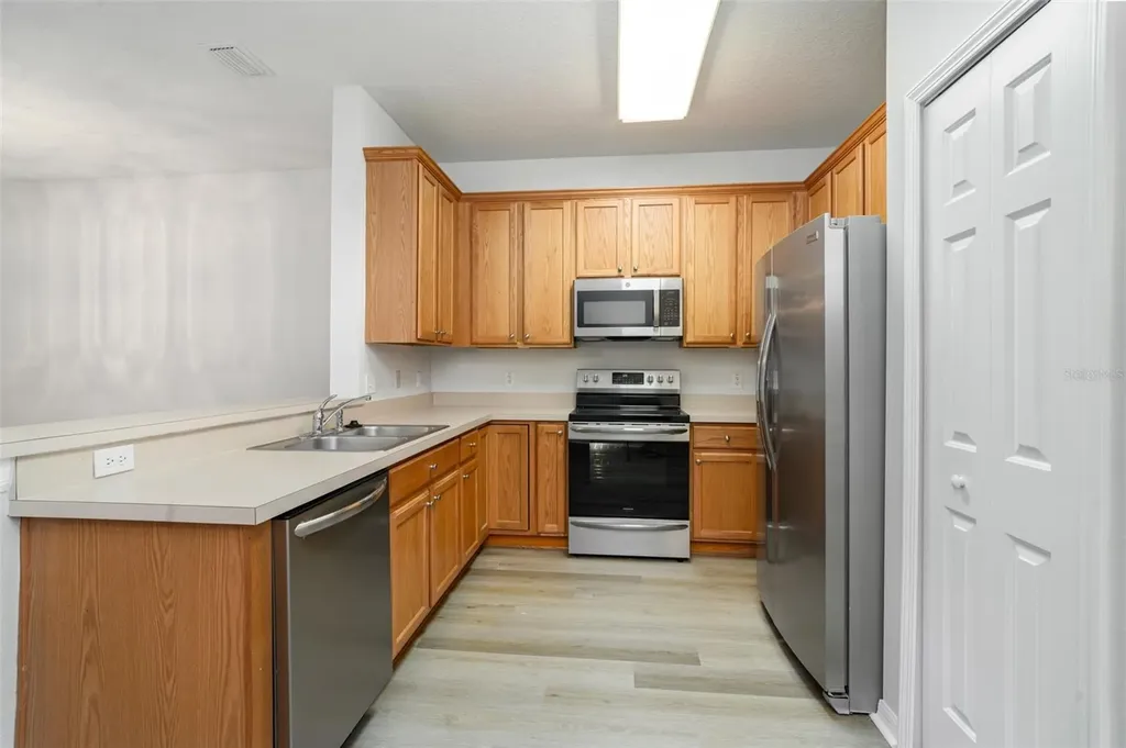 9317 Stone River Place Riverview FL 33578