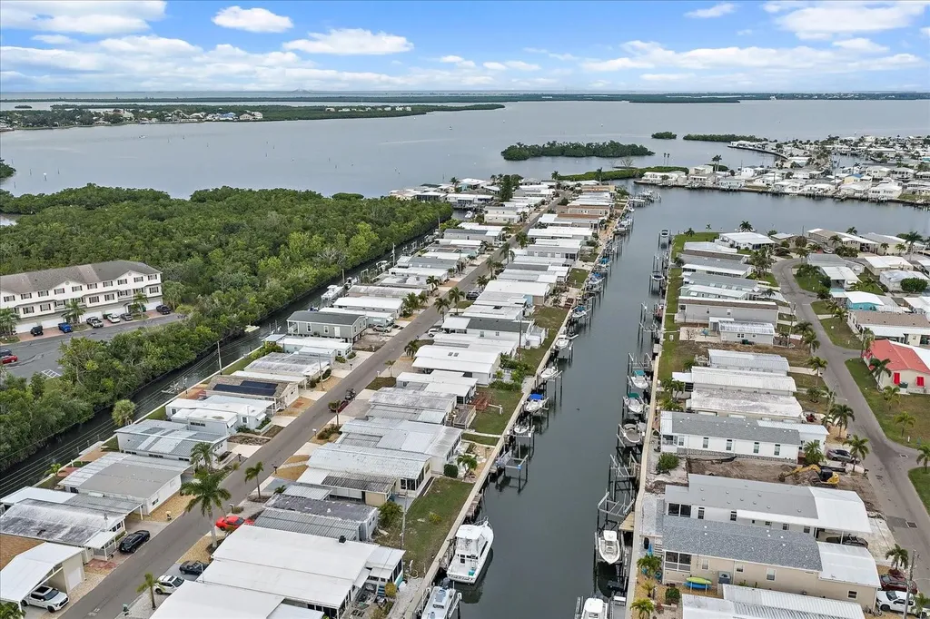 232 Bimini Drive Palmetto FL 34221