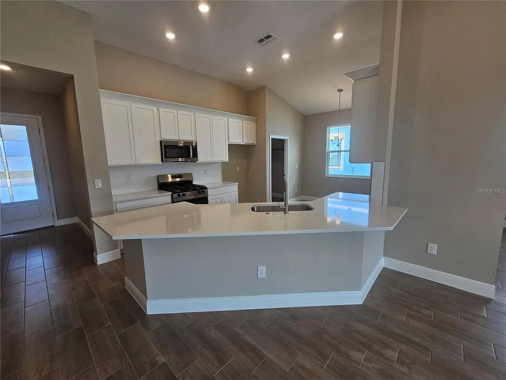 2194 Wise River Lane Zephyrhills FL 33541
