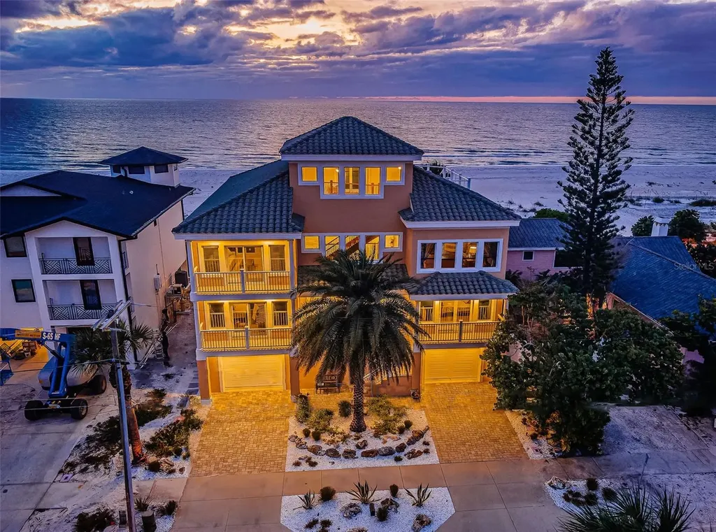 934 Eldorado Avenue Clearwater Beach FL 33767