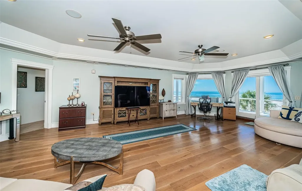 934 Eldorado Avenue Clearwater Beach FL 33767