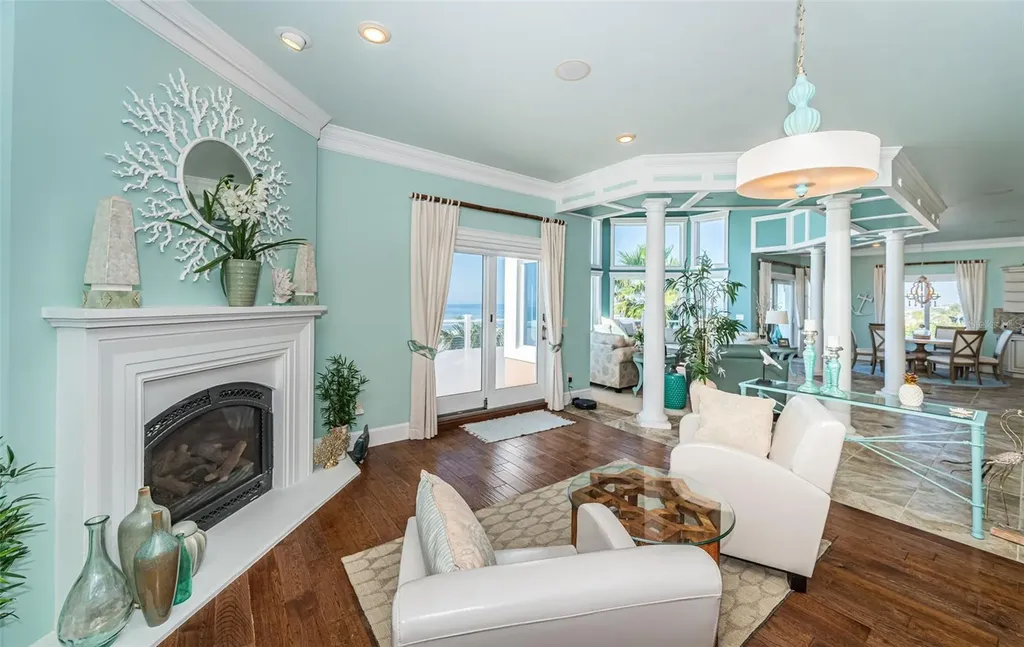 934 Eldorado Avenue Clearwater Beach FL 33767