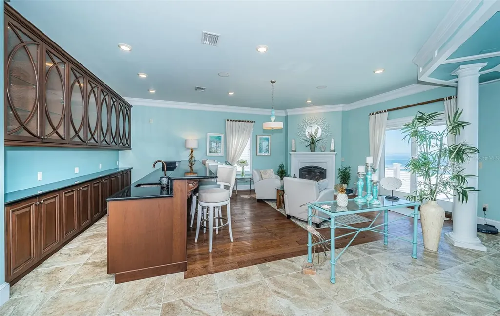 934 Eldorado Avenue Clearwater Beach FL 33767