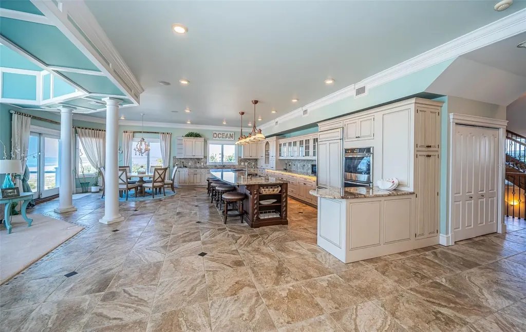 934 Eldorado Avenue Clearwater Beach FL 33767