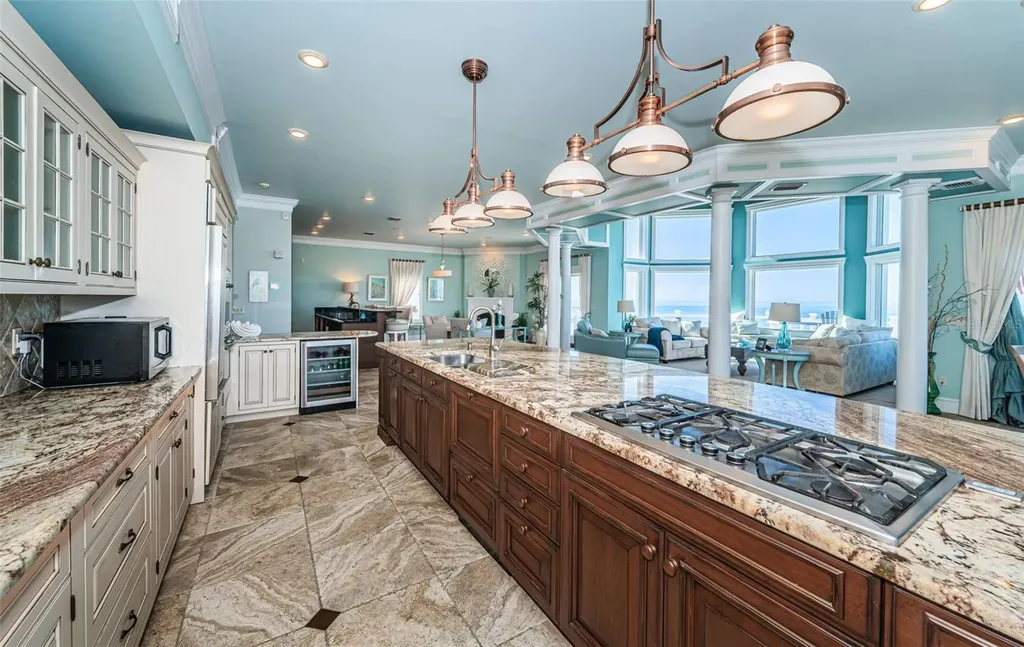 934 Eldorado Avenue Clearwater Beach FL 33767