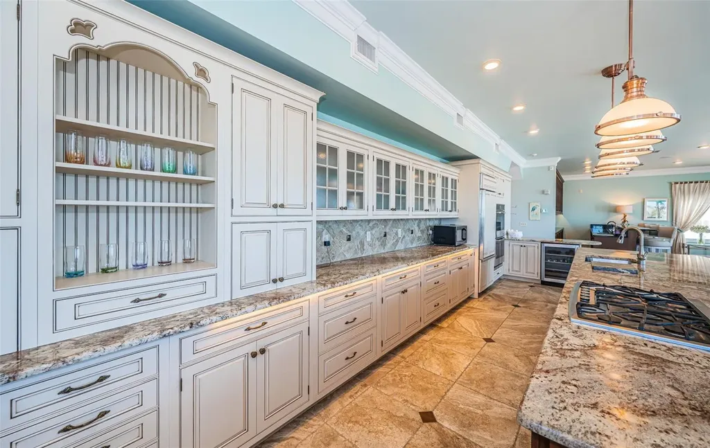 934 Eldorado Avenue Clearwater Beach FL 33767