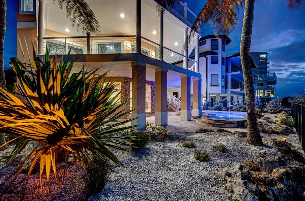 934 Eldorado Avenue Clearwater Beach FL 33767