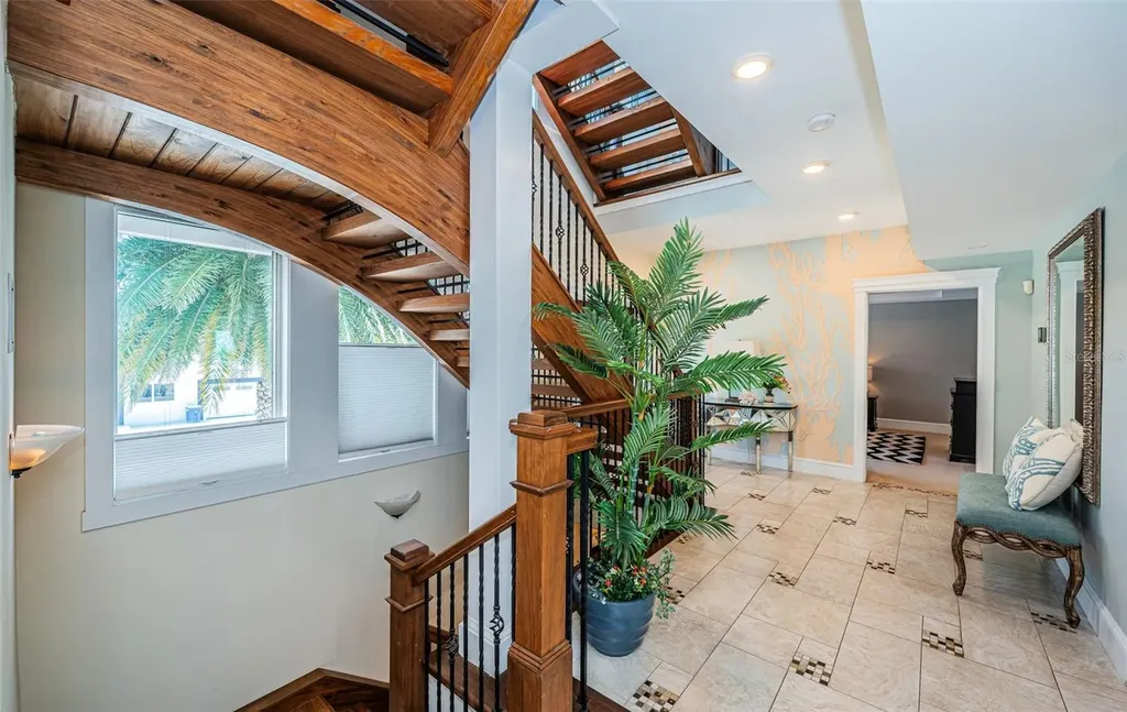 934 Eldorado Avenue Clearwater Beach FL 33767
