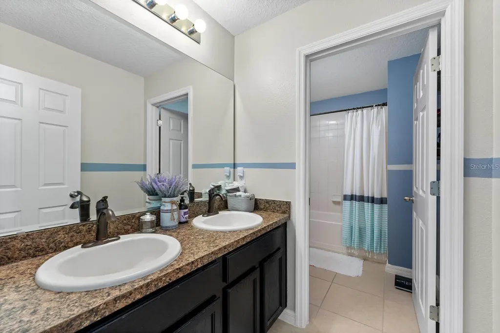754 Andalusia Loop Davenport FL 33837