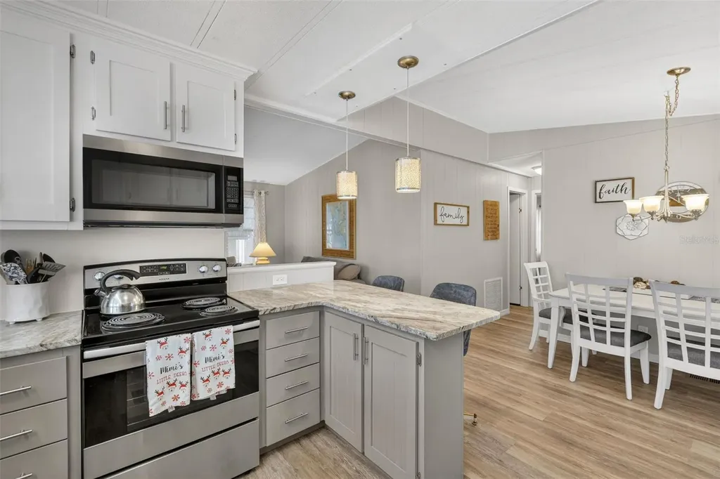 317 Estrada North Port FL 34287