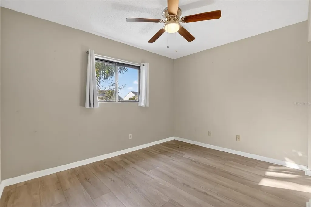 813 Bahia Del Sol Drive Ruskin FL 33570