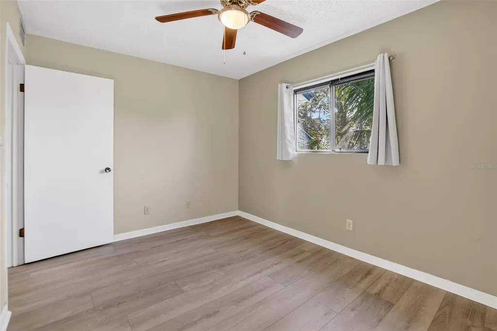 813 Bahia Del Sol Drive Ruskin FL 33570