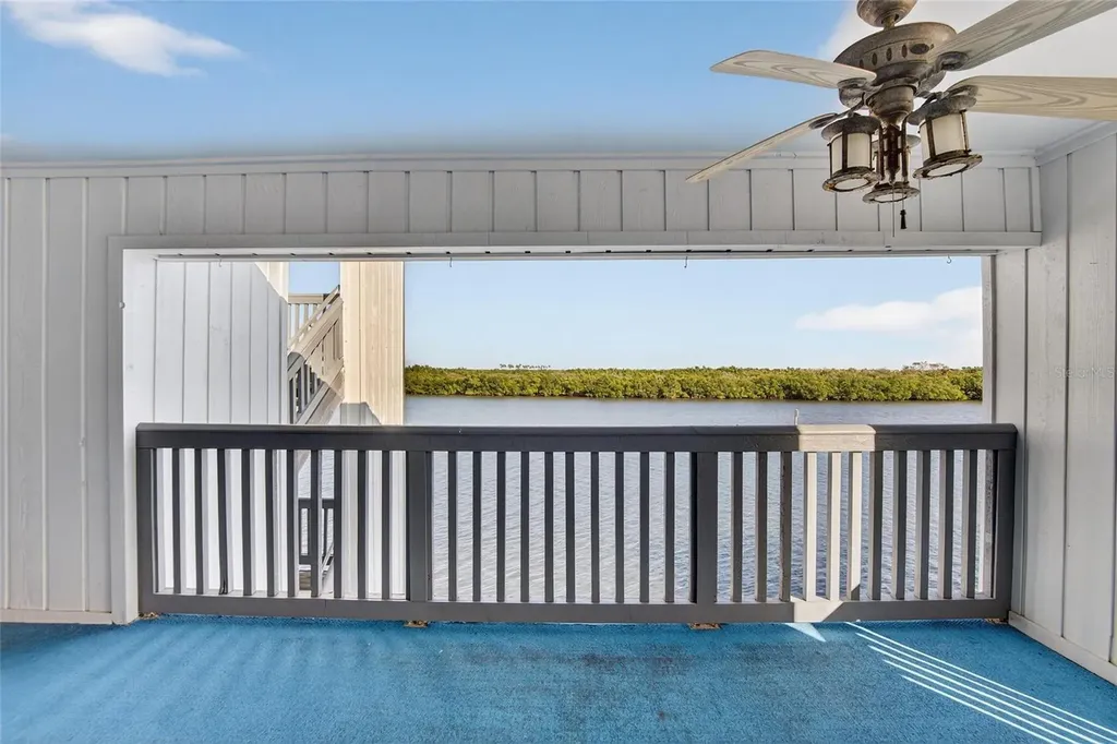 813 Bahia Del Sol Drive Ruskin FL 33570