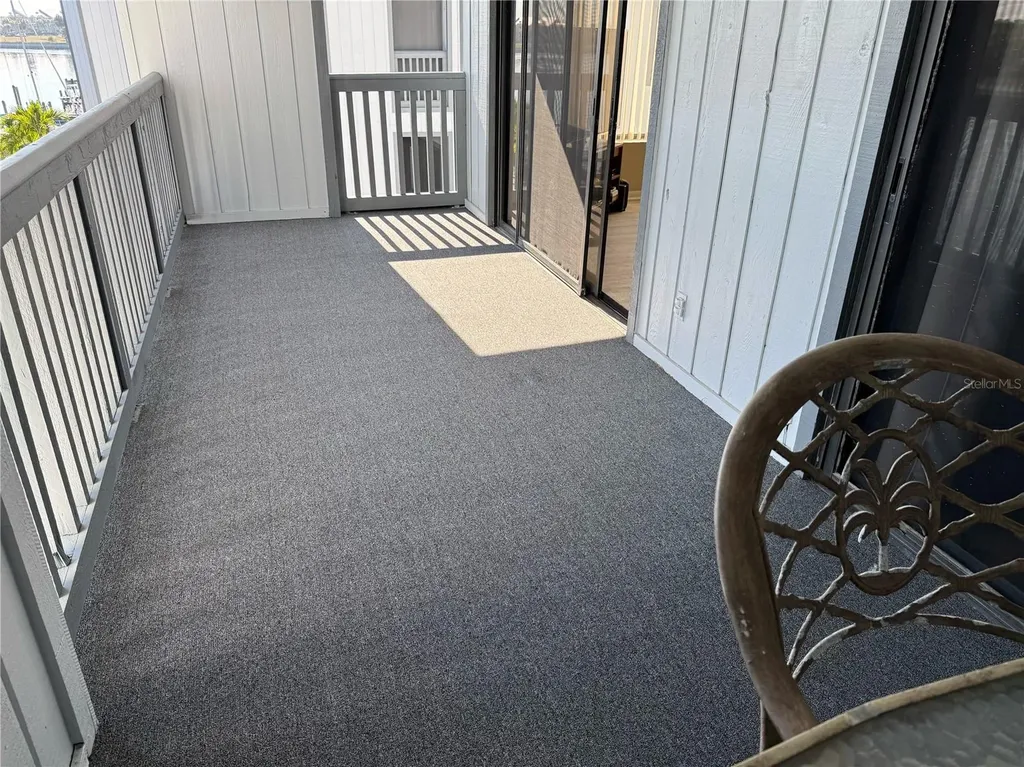 813 Bahia Del Sol Drive Ruskin FL 33570